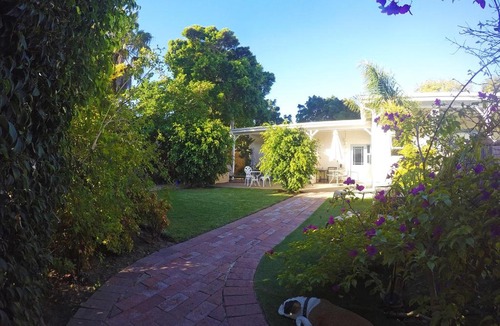 Constantia House | Paradiso Guesthouse & Self-catering Cottage