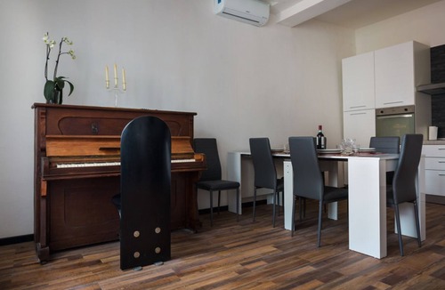 Oltretorrente Apartment | Parco Ducale Elegant Apartment con Balcone x5