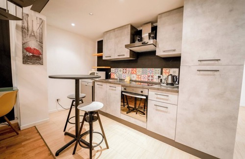 Stadera Apartment | Parking & Metro M2 [Duomo Navigli] WiFi & AC