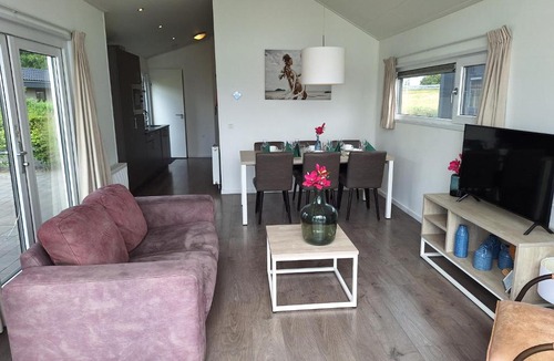 Bovenkarspel Resort | Pavilion Waterfront 6