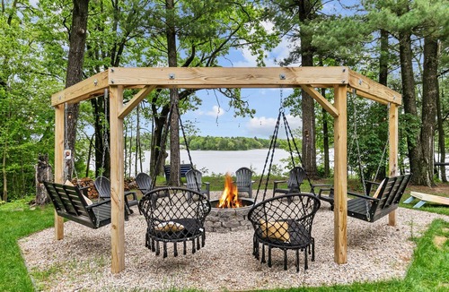 Wautoma House | Peaceful Lake Escape | Hot Tub, Game Room & Pier
