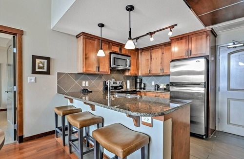 Canmore Condo | Peaceful Penthouse – Sunrise Views & Resort Amenities!