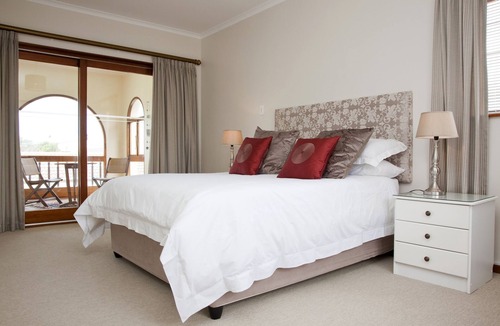 Westcliff House | Penguino Guest House