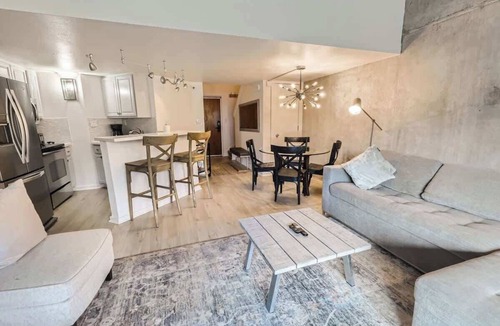 Copper Mountain Village Condo | Penthouse, Ski slope views, Walk to Slopes