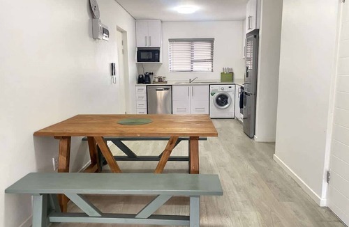 Fish Hoek Apartment | Perfect for Longer Stays | Work & Relax w/parking
