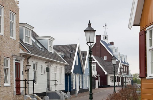 Municipality of Huizen Hotel | Perfect Group Getaway | Near Huizen Harbor, Goois Nature Reserve | 4 Units