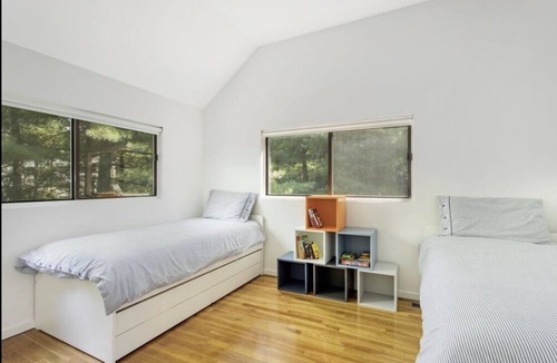 Northwest Harbor House | Perfect Hamptons getaway: heated & salted pool,minutes to beaches, East H & Sag!