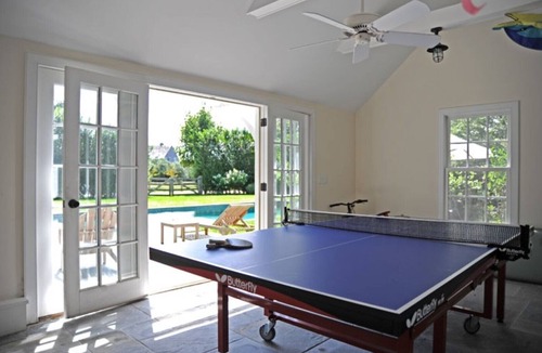 Wainscott House | Perfect Location - Walk or Bike to Beach Lane Beach to the Wainscott Beach