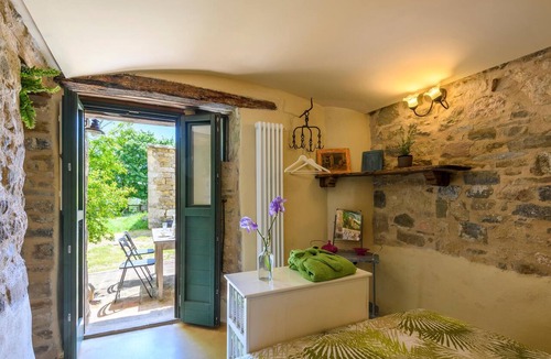 Montecopiolo Apartment | Pet friendly apartment in Villagrande di Monteco