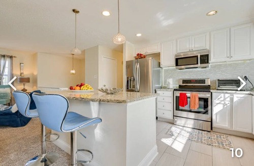 Oxon Hill-Glassmanor House | Pet friendly 5-bedroom house in welcoming Fort Washington with WiFi, AC
