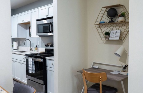 North Charleston House | Pet-Friendly Cottage Near Airport