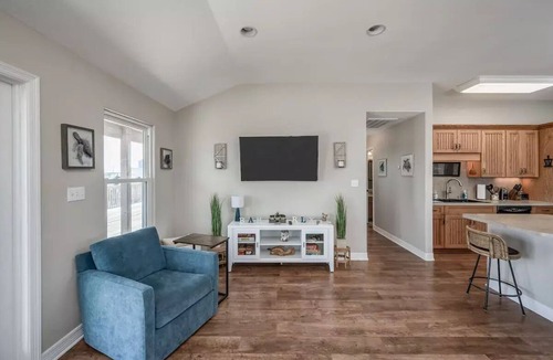 Jamaica Beach House | Pet friendly canal retreat