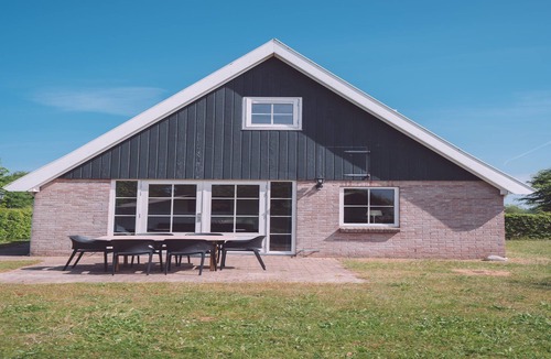 Bant House | Pet-Friendly Getaway