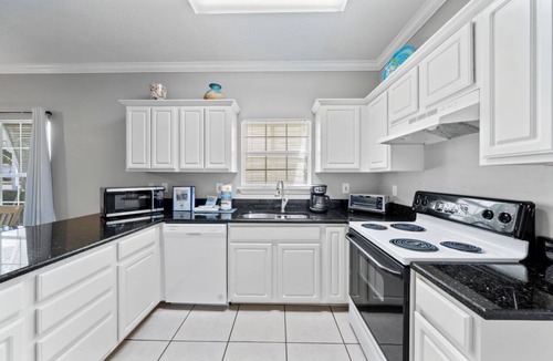 Orange Beach Condo | Pet-Friendly Home | Pool & Fishing Pond | Near The Wharf | Sleeps 6