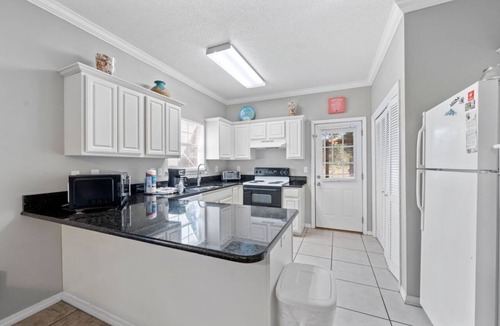 Orange Beach Condo | Pet-Friendly Home | Pool & Fishing Pond | Near The Wharf | Sleeps 6
