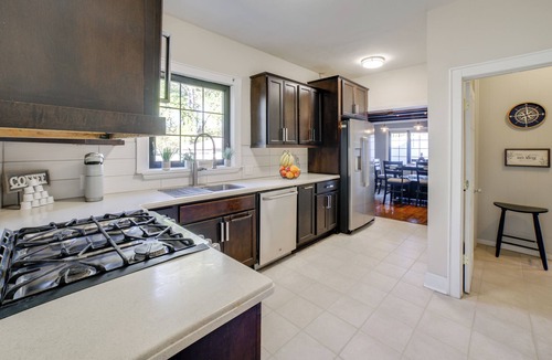Leroy Apartment | Pet Friendly! Near Casinos & Lake Michigan Beaches