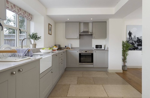 Hook Norton Cottage | Pet Friendly Rural Cotswold Cottage - 1 Manor Farm Cottage