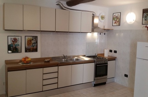 Castelfranco Emilia Apartment | 'PETIT JOLLY'