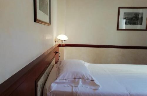 Correggio Hotel | Phi Hotel Dei Medaglioni