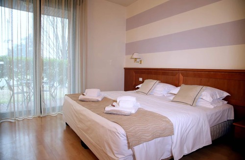 Ozzano dell'Emilia Hotel | Phi Hotel Emilia