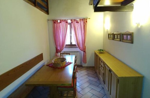 Fiumalbo Apartment | piazza Iolanda