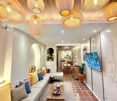 Khlong Toei House | Pillow BKK Bliss townhome 5BR,7TL near BTS&MRT QSCC