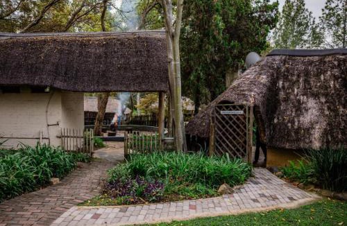 Lanseria Cabin | Pinewood Cottages