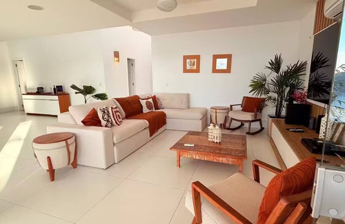 Portogalo House | Pinheiro Angra House spectacular view in Portogalo