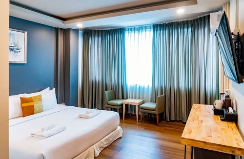 Chanthanimit Hotel | PloyBuri Boutique Hotel