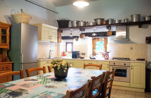 Gaggio Montano House | Podere Monte, panoramic terrace on the Apennines with walks and barbecues.