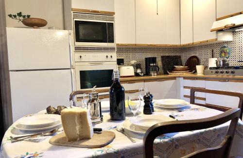 Guardistallo Apartment | Podere Morena with sea view, private terrace by ToscanaTour Greg