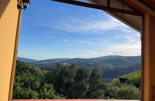 Croce a Uzzo Apartment | Podere Saliccioni, Holiday in the hills between art cities and nature.