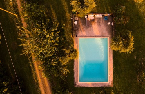 Palaia Villa | Podere Torre, independent residence with 3 apartments. AC. salt water pool