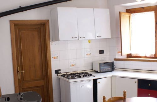 San Marcello Pistoiese House | Poli Bolzoni House in Historic Center