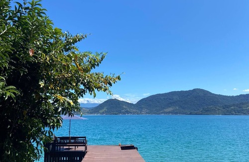 Biscaia House | Ponta Leste - Beautiful house in a gated community with pier and beach 🏝.