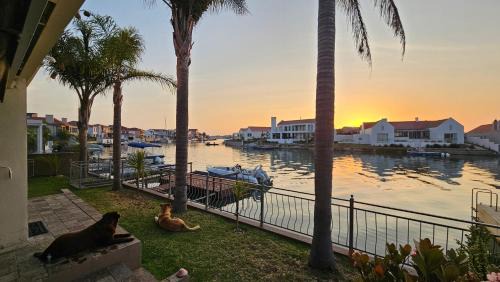 Port Owen Villa | Port Owen Riverfront Retreat
