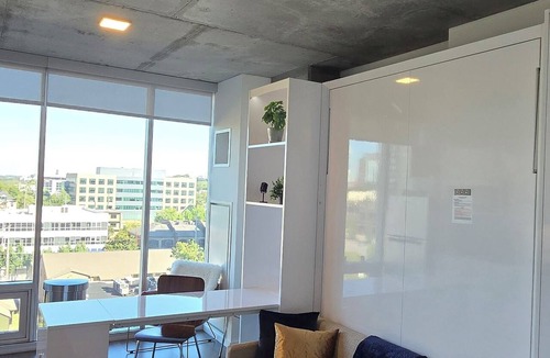 Music Row Apartment | Premier Luxe Studio Music Row Steps to Vanderbilt & Belmont Near Broadway