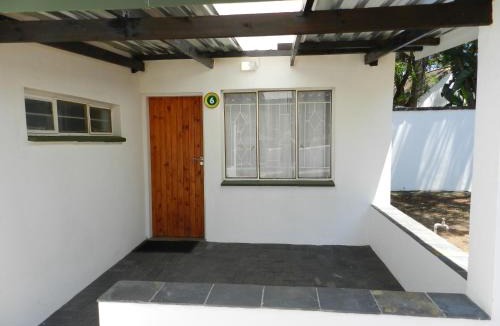 Kroondal Bed & Breakfast | President Paul Kruger Guest Lodge