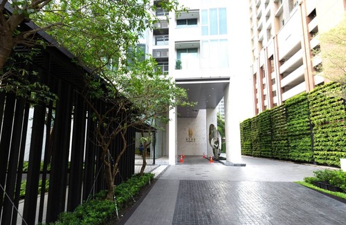 Khlong Toei Nuea Apartment | Prime 1BR in Sukhumvit 11 – Central#Stylish#Modern
