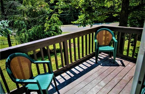 Clemmons Condo | Private, amazing 1-bedroom condo in central location