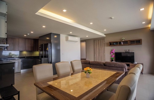 Mae Pim Condo | Private Beachfront 2 Bedroom Suite Full Ocean View