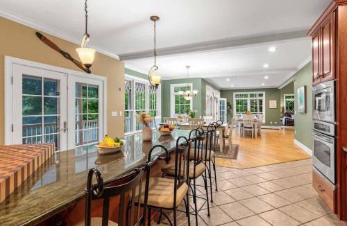 Lakeville House | Private Boat Slip LakeFront Hot Tub Skee Ball