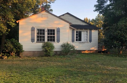 Clemmons House | Private Cottage in Rural Clemmons