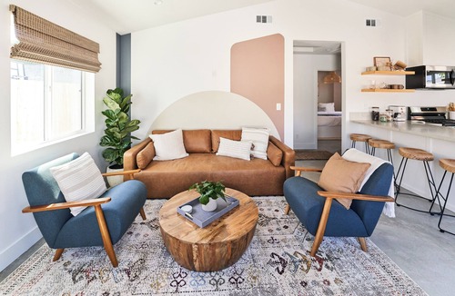 Thousand Oaks House | Private Guest House with Full Kitchen, 30 minutes to L.A. & Beach
