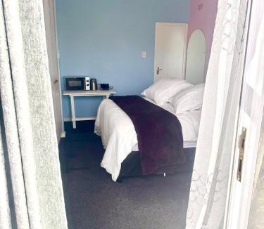 Muizenberg Apartment | Private Guest Suite-Near Muizenberg Beach