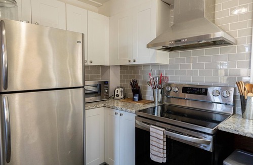 Cecebe Cottage | Private Muskoka Cottage on a 4 Lake Chain - Entire Cottage, Newly Renovated