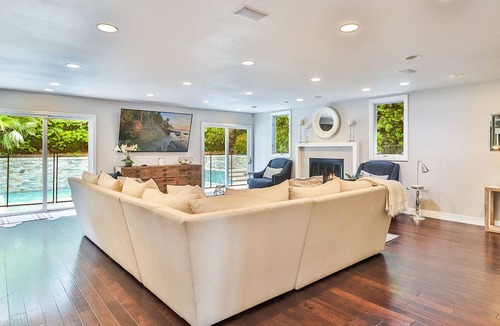 Thousand Oaks House | Private, Spacious Retreat in Westlake w/ Pool + Spa