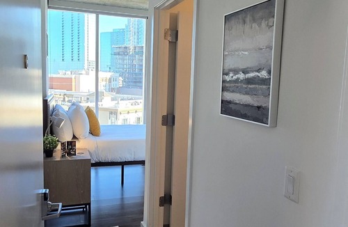 Music Row Apartment | Private Suite C - Music Row - Luxury Shared Living in Nashville - Gym/Pool
