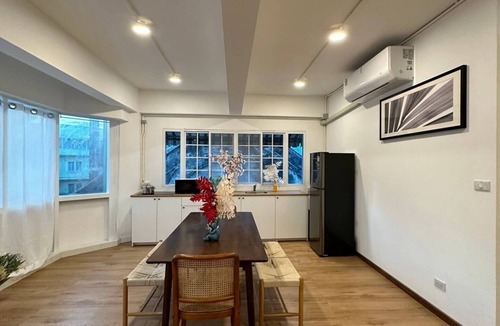 Samphanthawong Apartment | Private Full-Floor Spacious 5BR in China Townnn