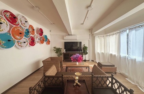 Samphanthawong Apartment | Private Full-Floor Spacious 5BR in China Townnn